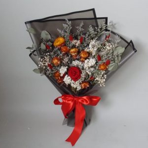 Dried Flower Hand Tie Bouquet