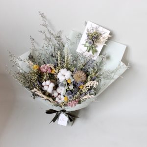 Dried Flower Hand Tie Bouquet